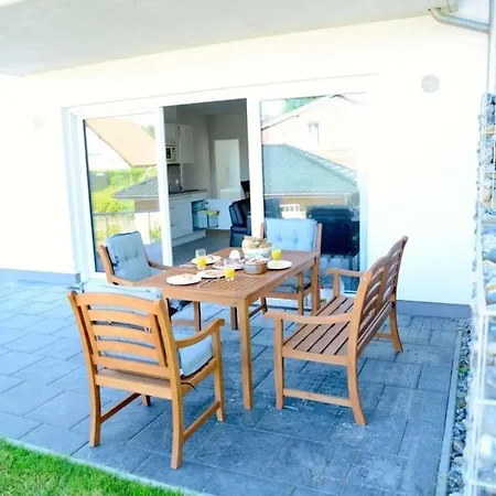 Holiday home Mein-glowe Ground Floor Right